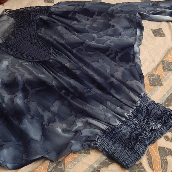 Top - Picture 3 of 7